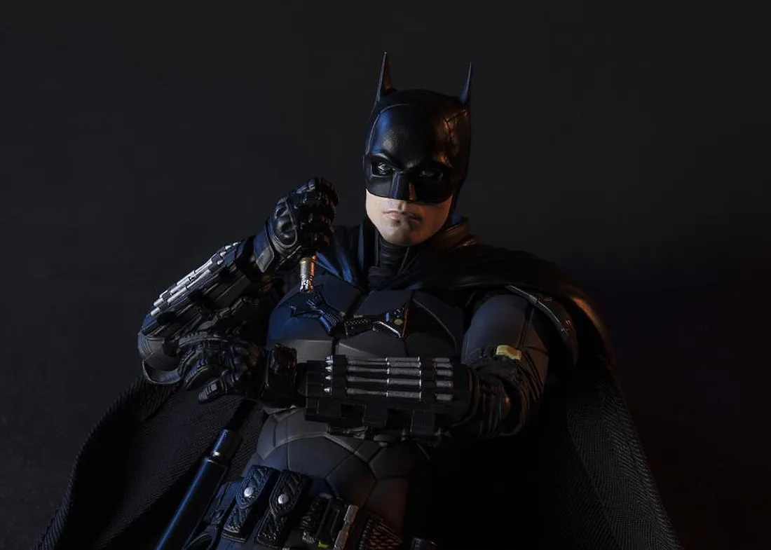 Bandai S.H.Figuarts The Batman - Batman Figure (black)