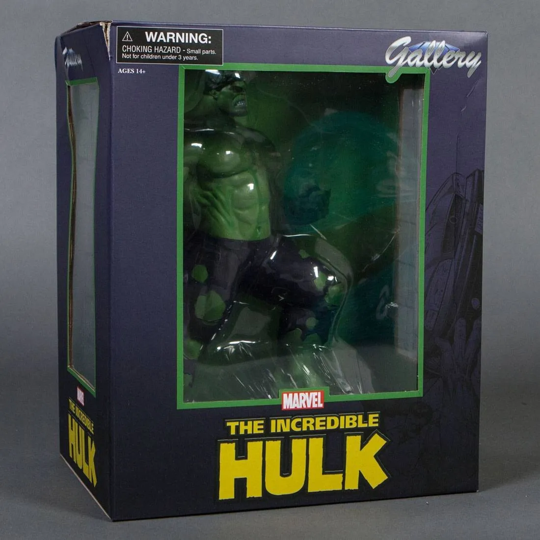 Diamond Select Toys Marvel Gallery Hulk PVC Figure (green)