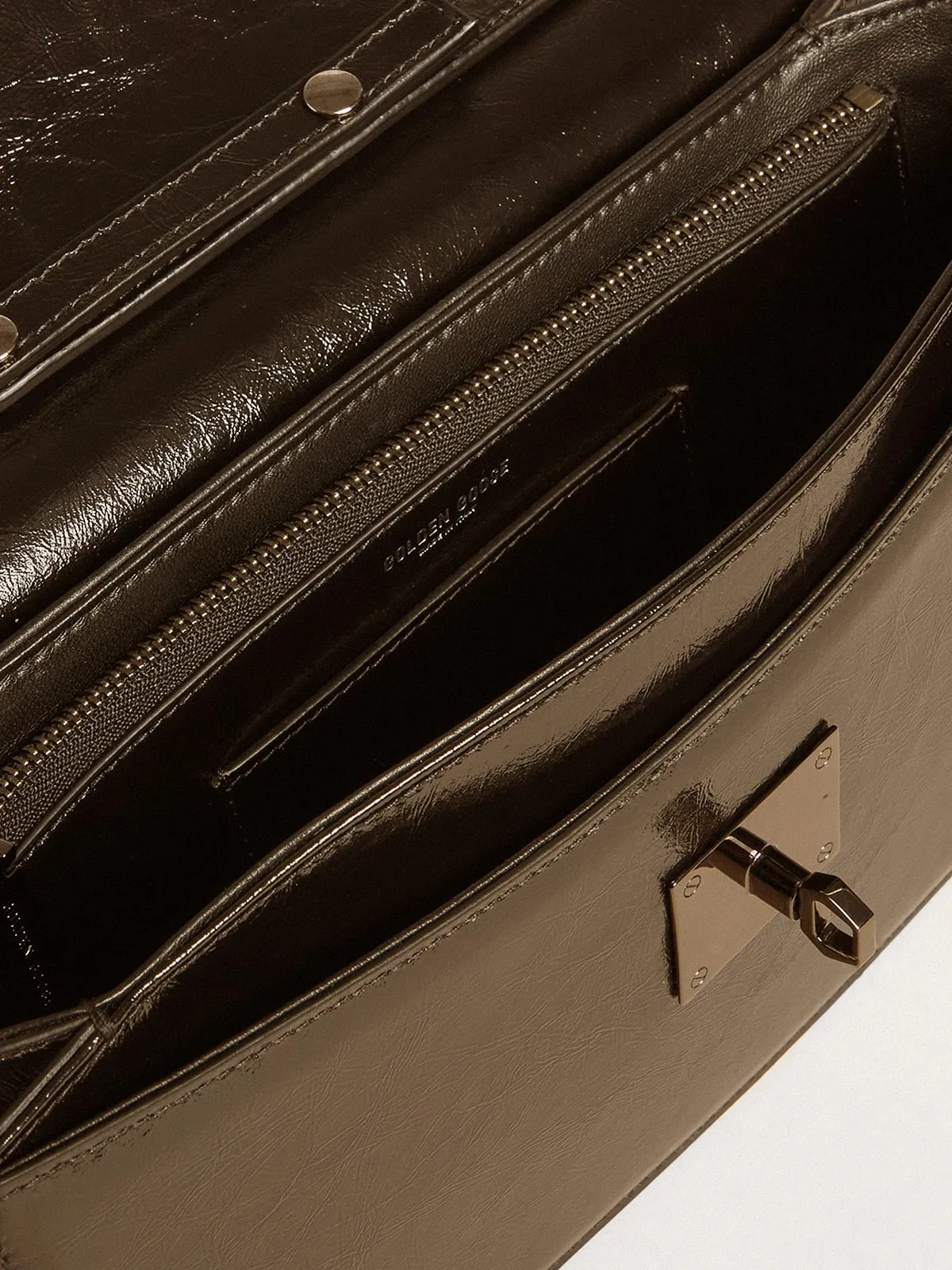 Gioia Bag in black glossy leather with metal details