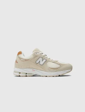 NEW BALANCE 2002R SANDSTONE   CREAM