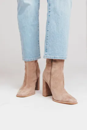 Steve Madden Lockwood Boot in Oatmeal